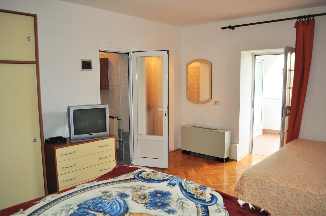 Tri Srca Apartments & Rooms フンタナ エクステリア 写真