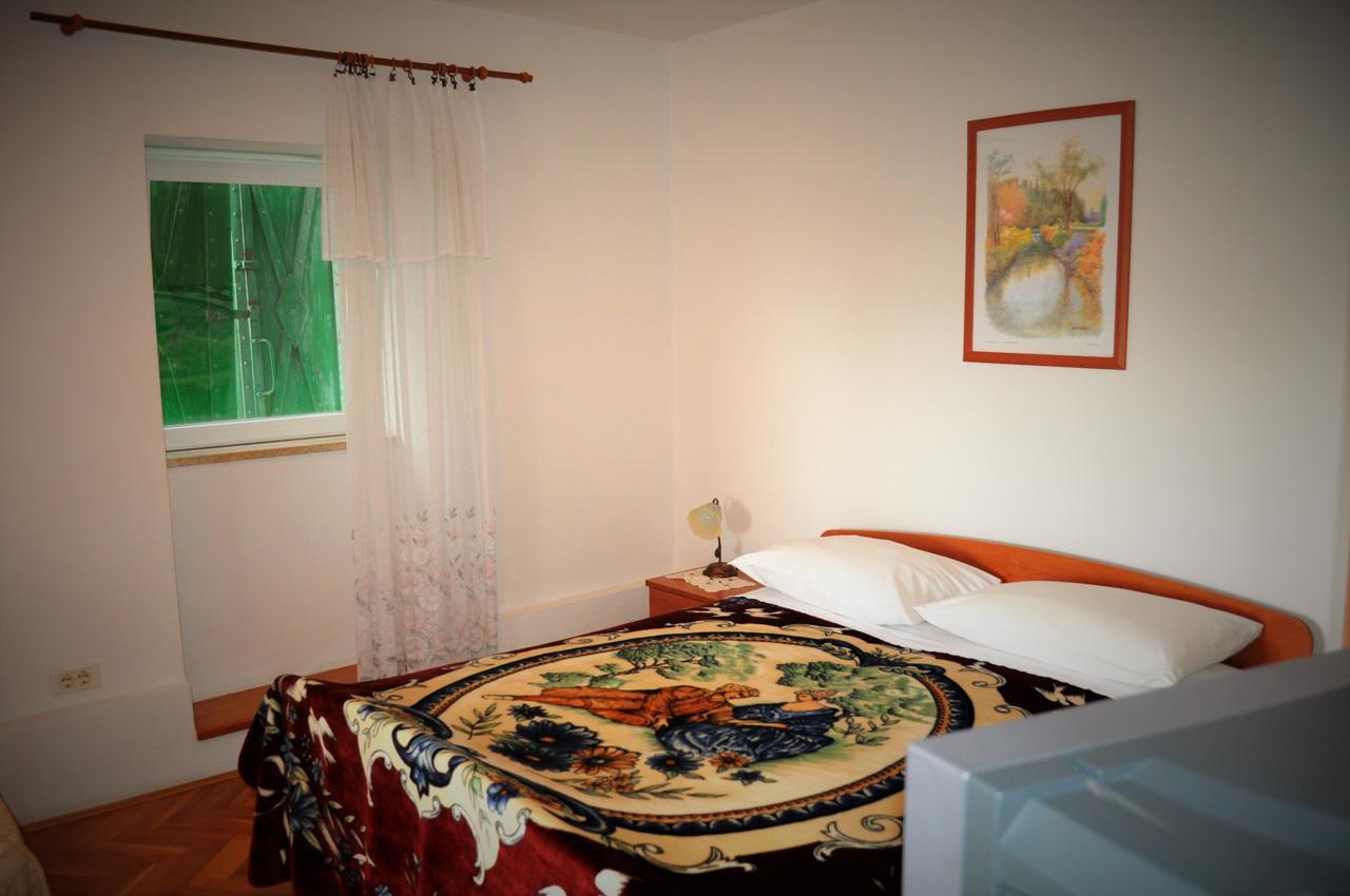 Tri Srca Apartments & Rooms フンタナ エクステリア 写真